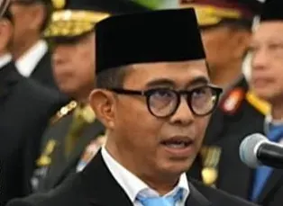 Presiden Prabowo melantik Nuzran Joher sebagai Ketua Ombudsman RI periode 2026–2031. Nuzran menggantikan Hery Susanto yang sebelumnya diberhentikan.