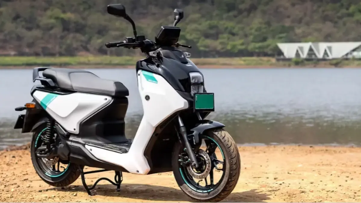 Yamaha EC-06 merupakan skuter listrik untuk pasar India dengan baterai 4 kWh dan jarak tempuh klaim 169 kilometer.