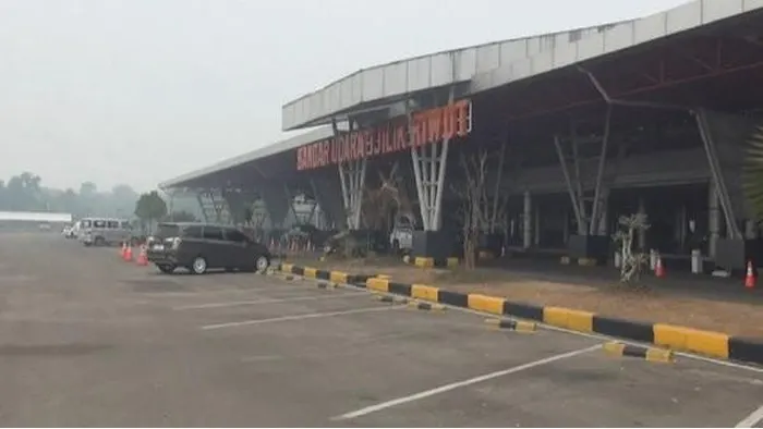 Dampak Karhutla di Kalimantan Tengah: Hujan Belum Cukup Normalisasi Penerbangan Tjilik Riwut