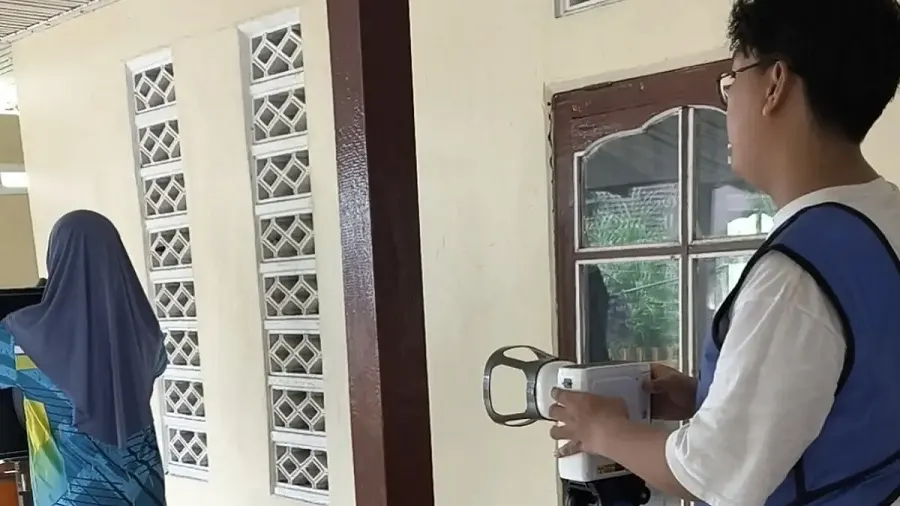 Pelaksanaan pelacakan TBC didukung fasilitas pemeriksaan menggunakan alat portable X-ray atau rontgen portabel dari kementerian kesehatan.